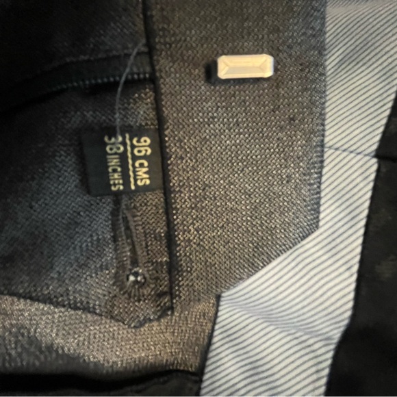 Louis Philippe Elegant suit - Picture 8 of 10